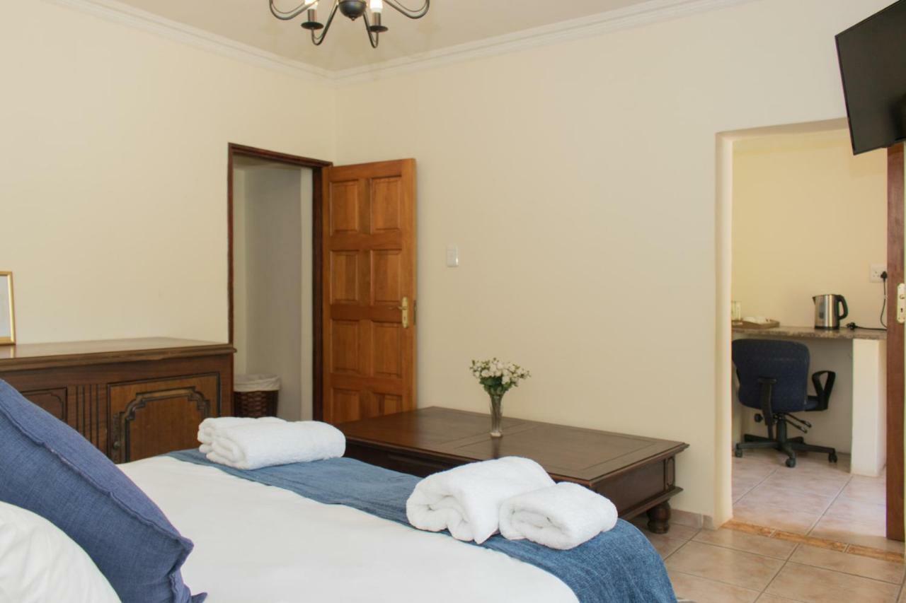 The Three Countries Estate Hotel Benoni Exterior photo